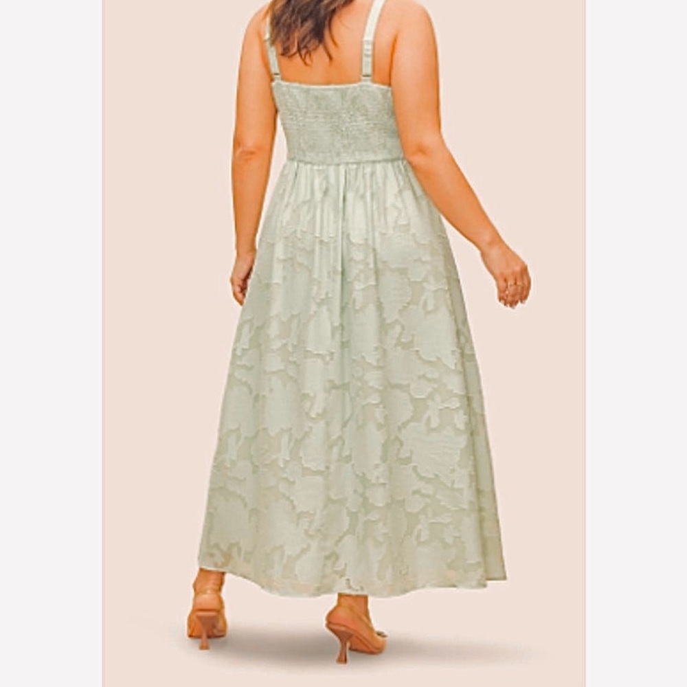 NEW BloomChic plus size sage dress - Picture 2 of 4